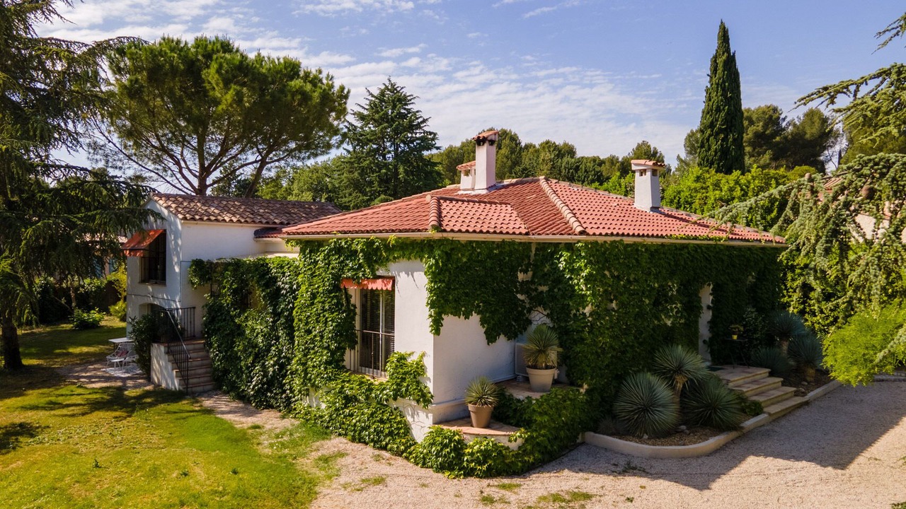 Photo of Outdoor in Eguilles