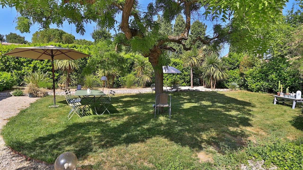 Photo of Outdoor in Eguilles