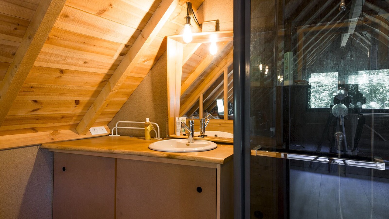 Photo of Bathroom in Champoleon