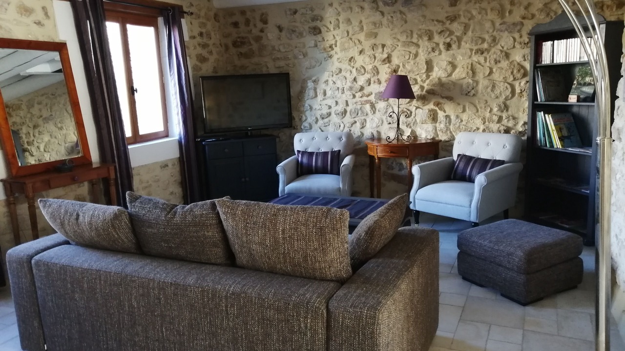 Photo of Livingroom in Bourdic