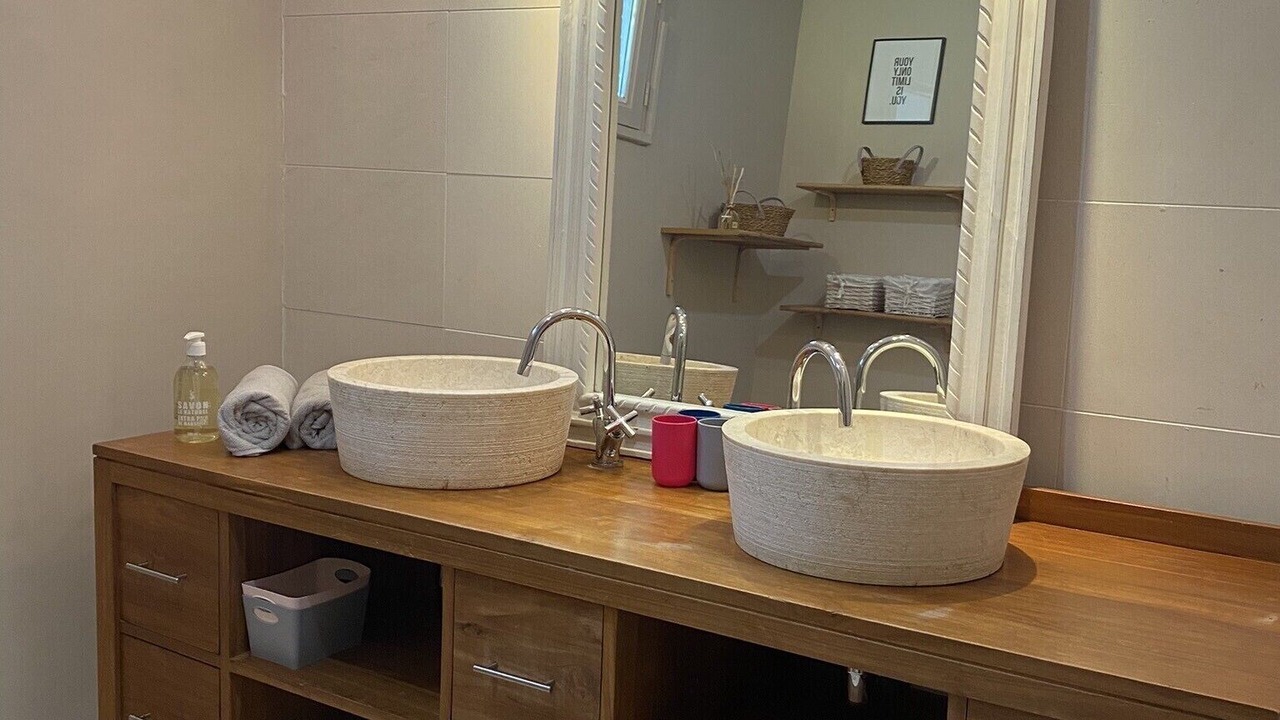 Photo of Bathroom in Eguilles