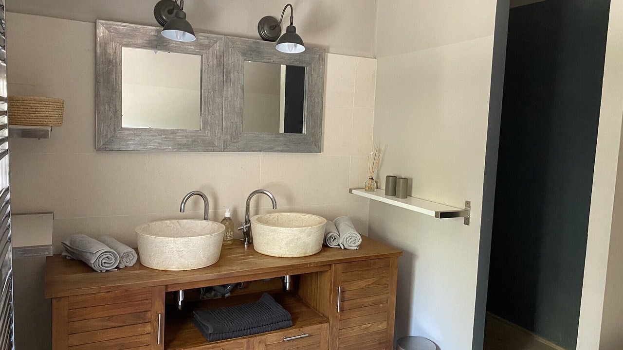 Photo of Bathroom in Eguilles