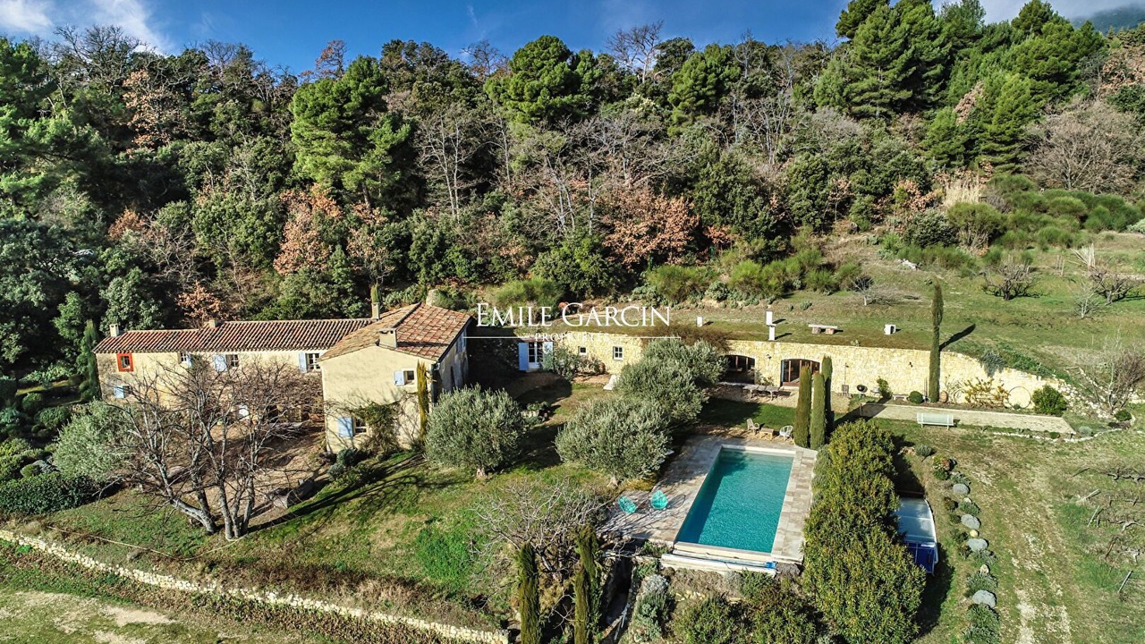 Photo of Outdoor in Cabrieres-dʼAigues