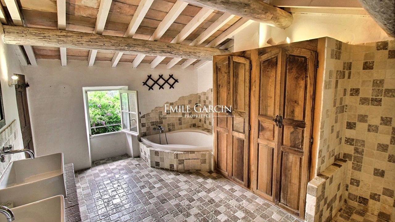 Photo of Bathroom in Cabrieres-dʼAigues