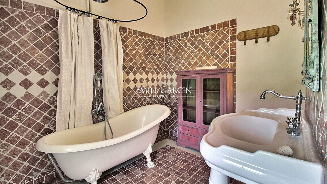 Photo of Bathroom in Cabrieres-dʼAigues