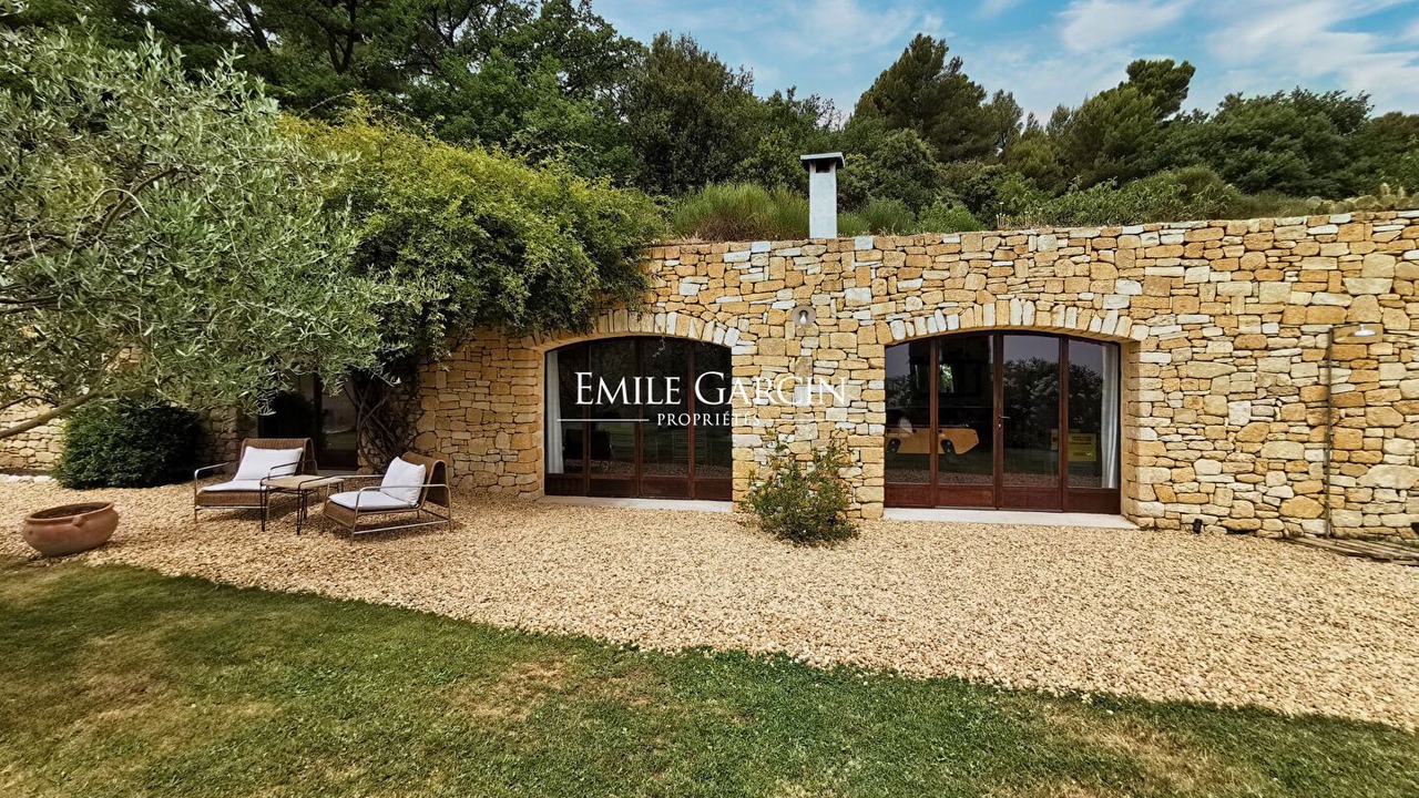 Photo of Outdoor in Cabrieres-dʼAigues