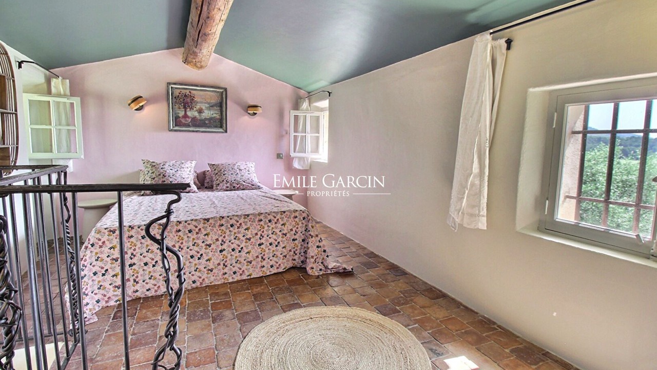 Photo of Bedroom in Cabrieres-dʼAigues