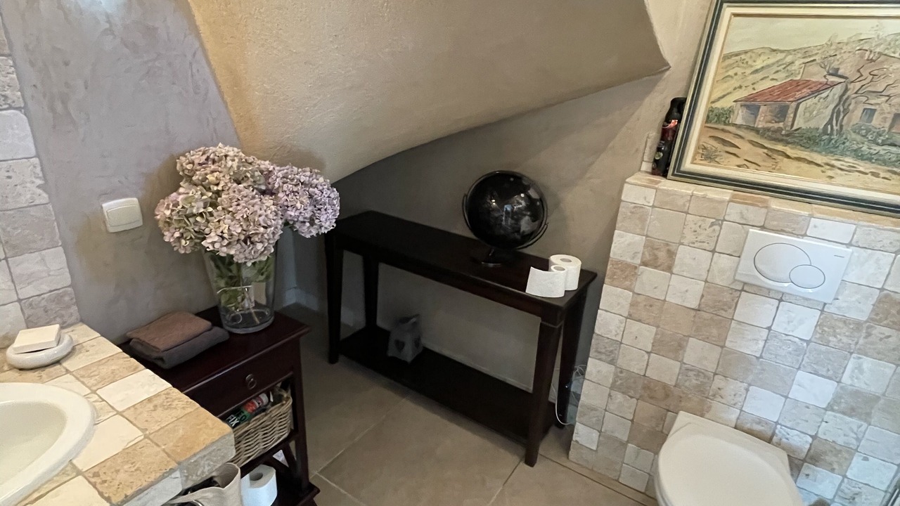 Photo of Bathroom in Maussane