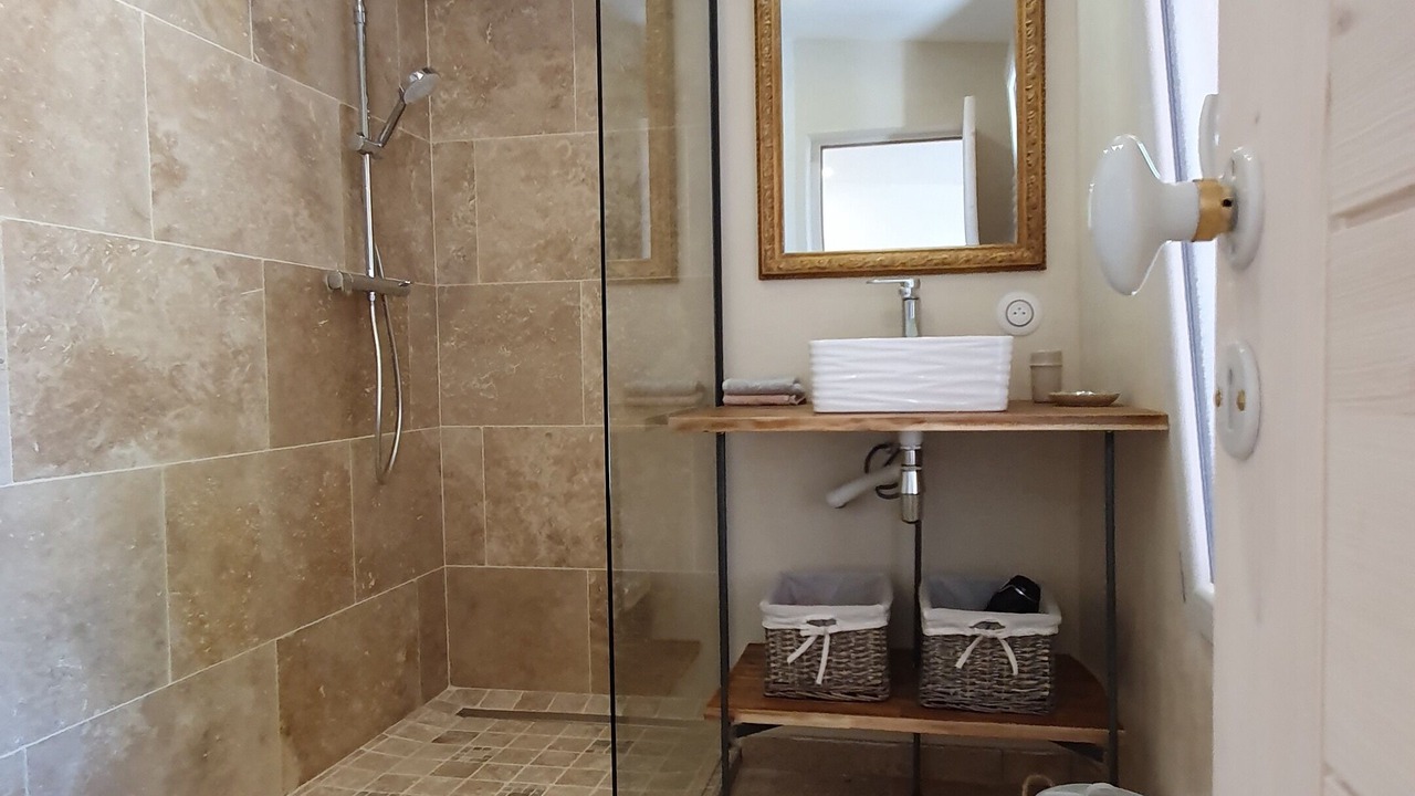 Photo of Bathroom in Ceyreste