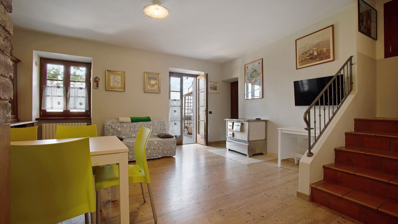 Photo of Livingroom in Tremosine