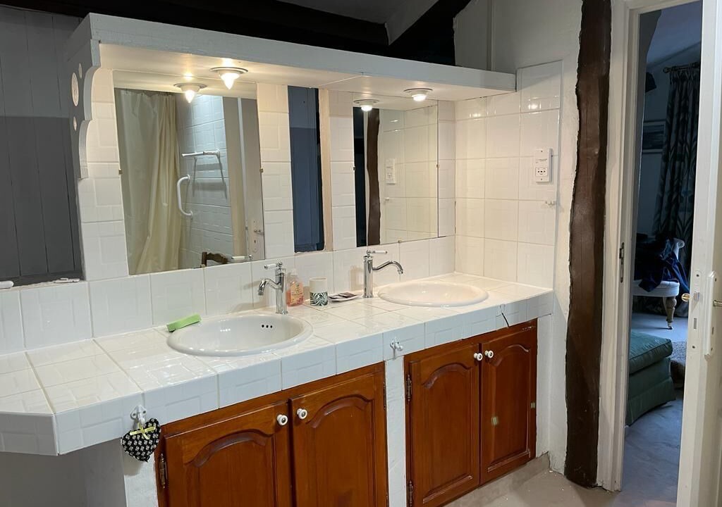 Photo of Bathroom in Tourrettes