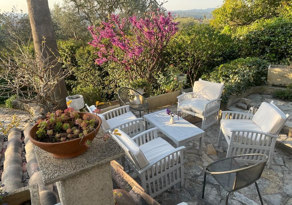 Photo of Patio Balcony in Tourrettes