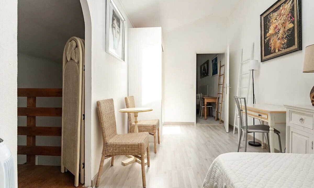 Photo of Bedroom in Saint-Aygulf