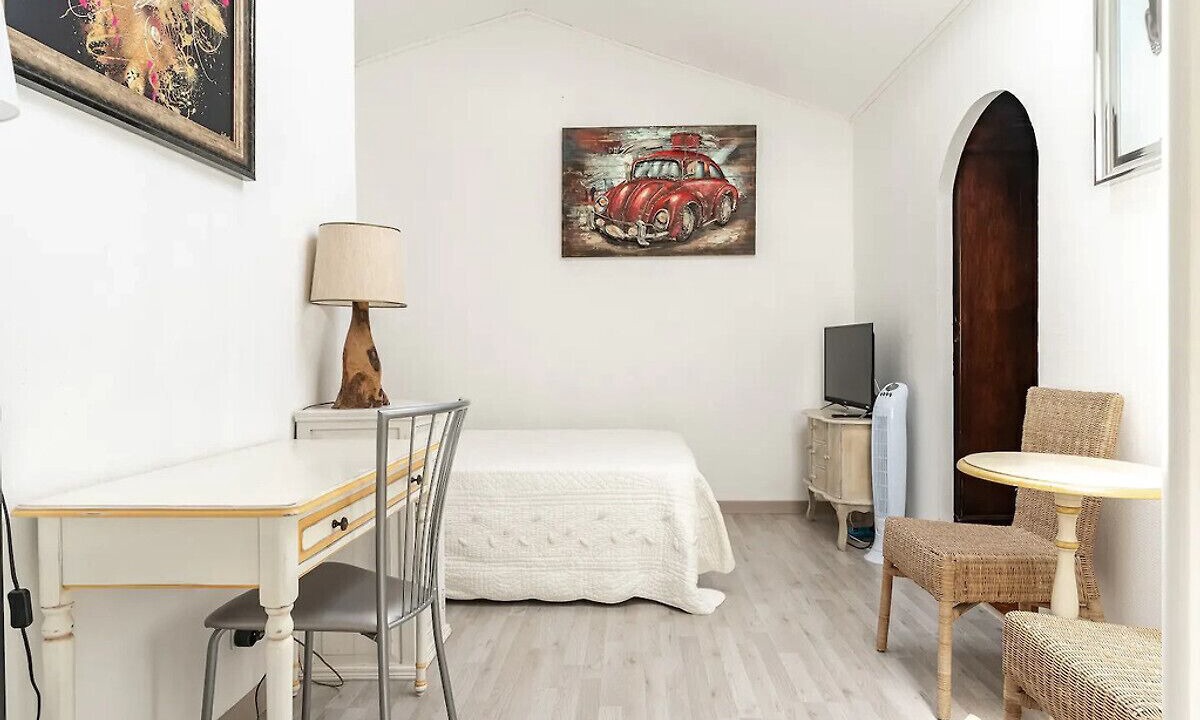 Photo of Bedroom in Saint-Aygulf