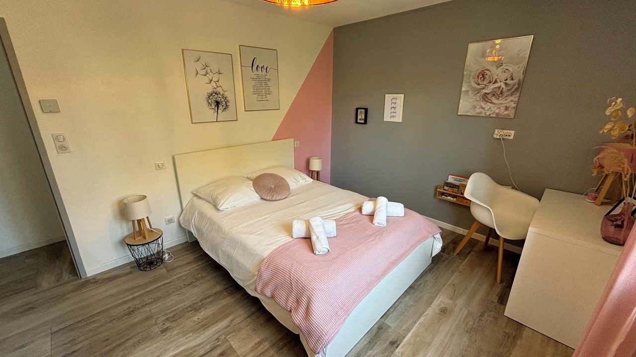 Photo of Bedroom in Mas-Blanc-des-Alpilles