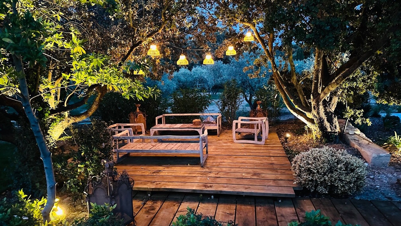 Photo of Patio Balcony in Eygalieres