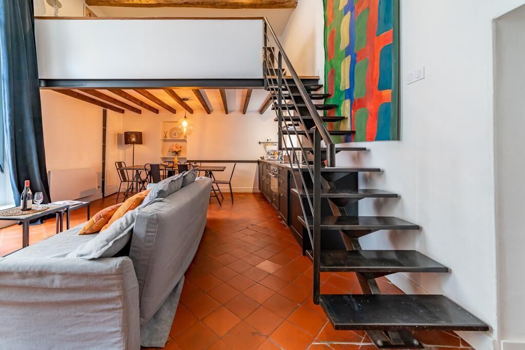 Photo of Livingroom in Nimes City Centre