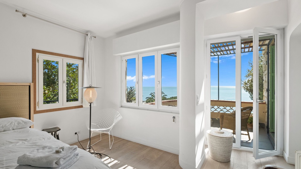 Photo of Bedroom in Mont Boron