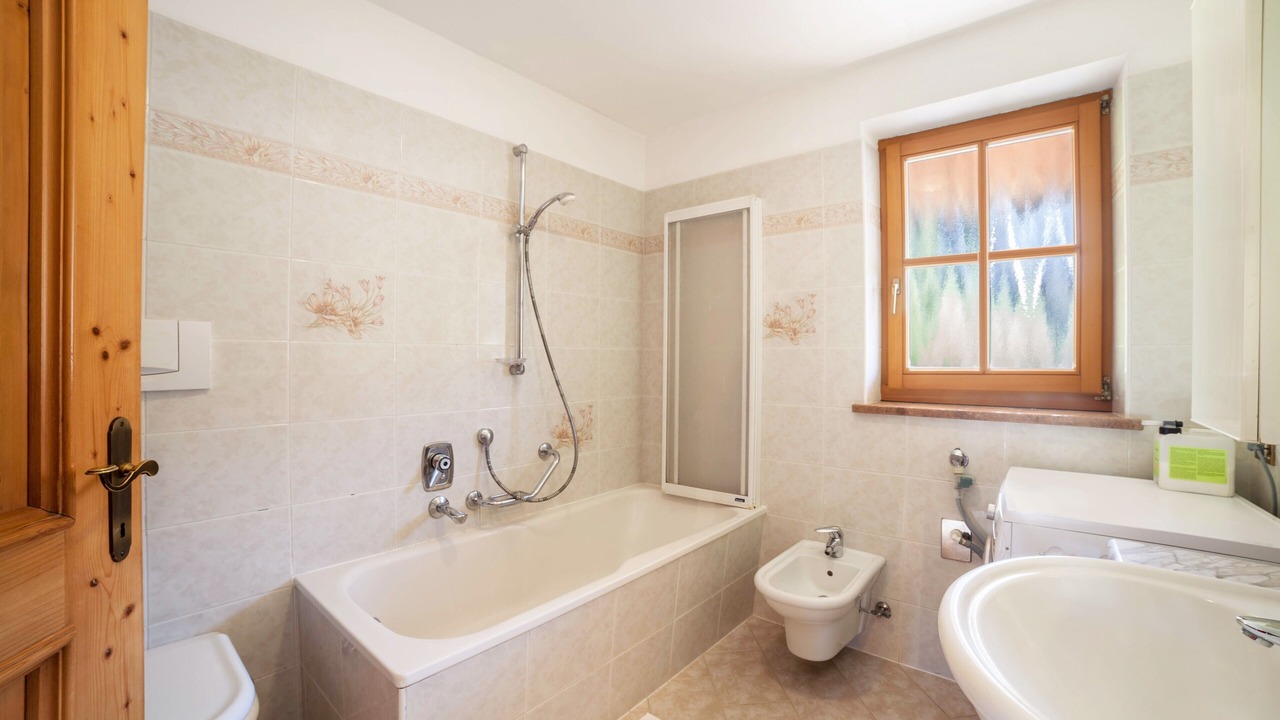 Photo of Bathroom in Schenna