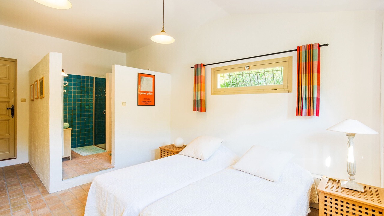 Photo of Bedroom in Roquefort-les-Pins