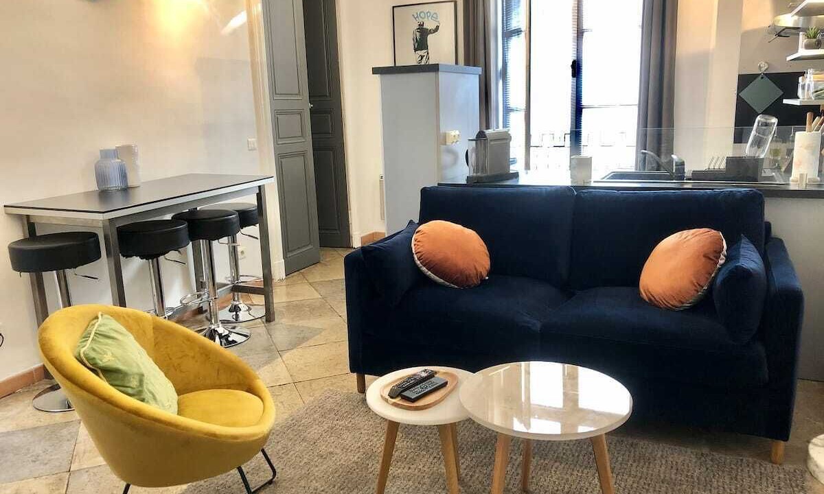 Photo of Livingroom in Nimes City Centre