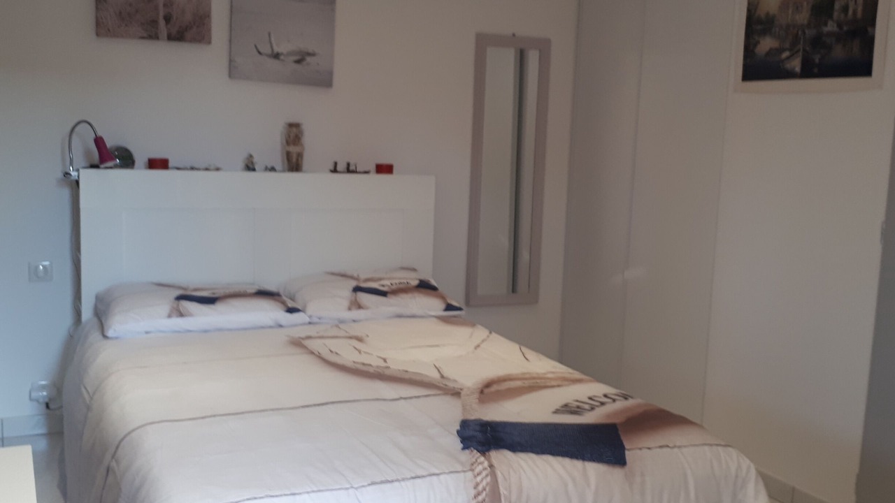Photo of Bedroom in Marseillan