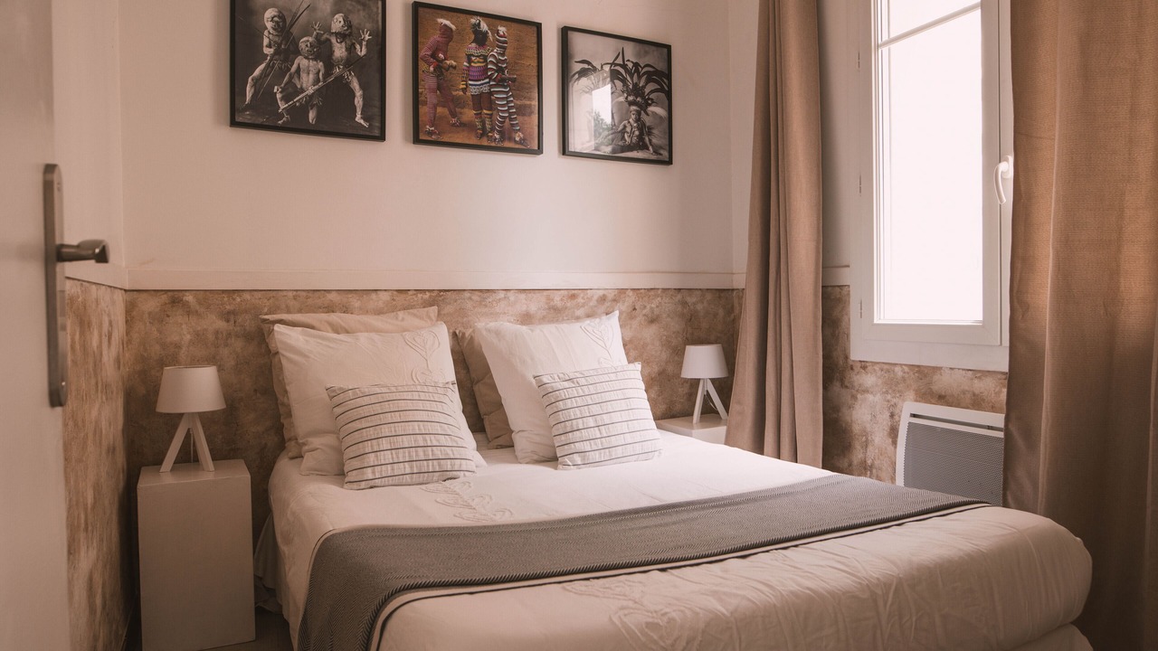 Photo of Bedroom in Faubourg