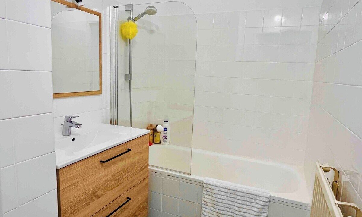 Photo of Bathroom in Avignon City Centre