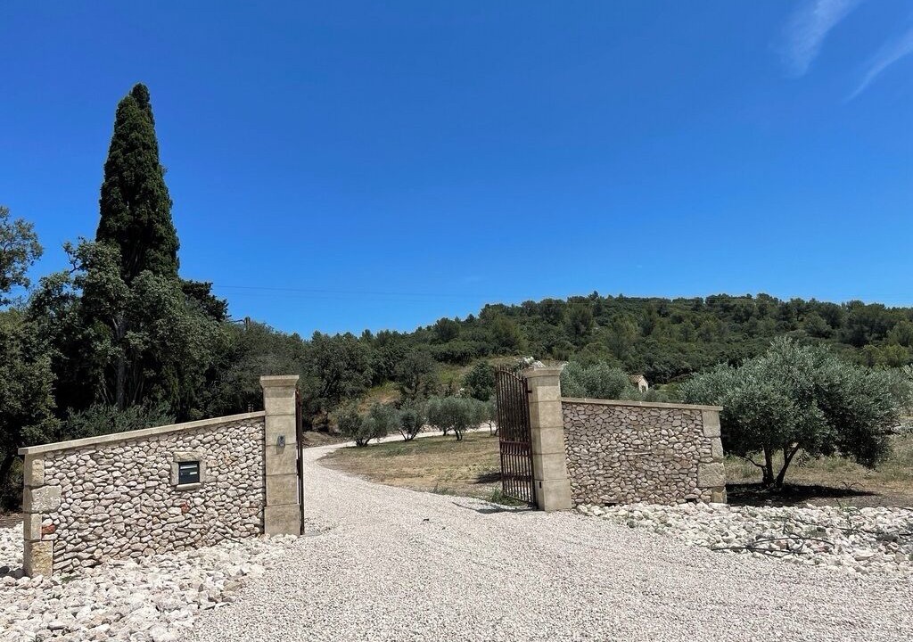 Photo of Outdoor in Orgon
