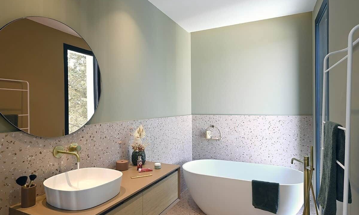 Photo of Bathroom in Pujaut