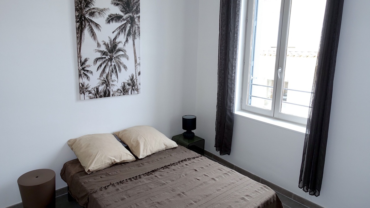Photo of Bedroom in Nimes City Centre