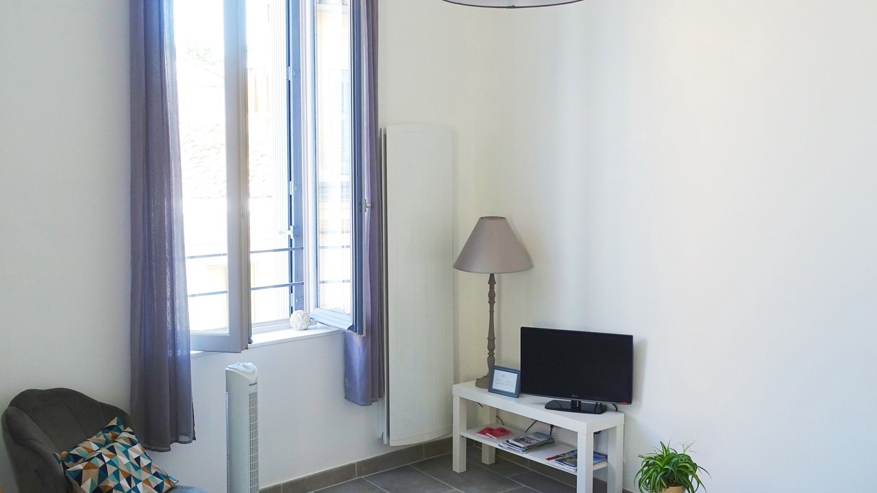 Photo of Livingroom in Nimes City Centre
