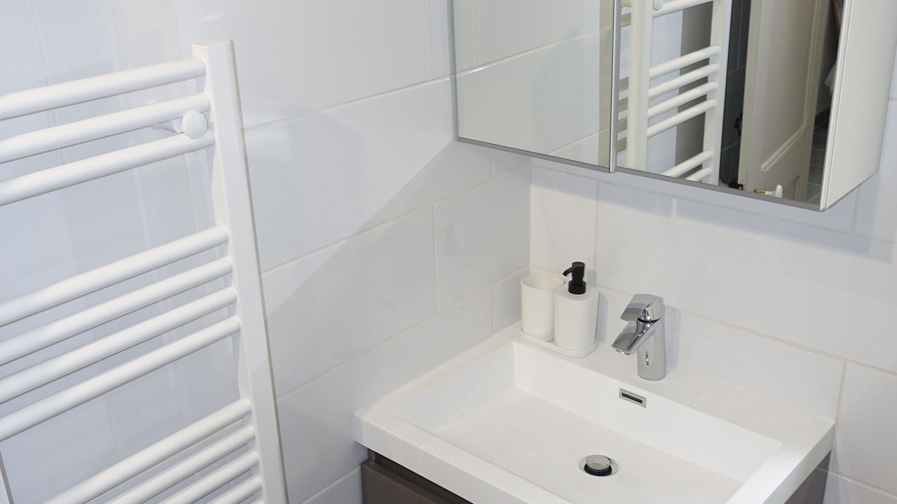 Photo of Bathroom in Nimes City Centre