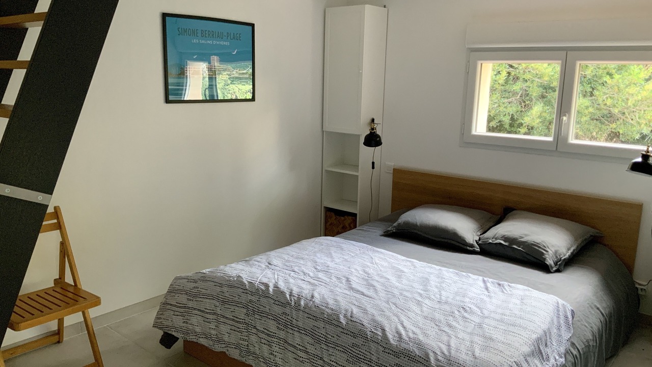 Photo of Bedroom in Hyeres