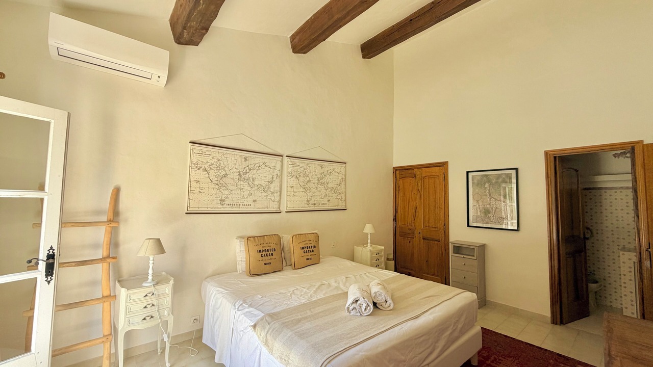 Photo of Bedroom in Saint-Tropez