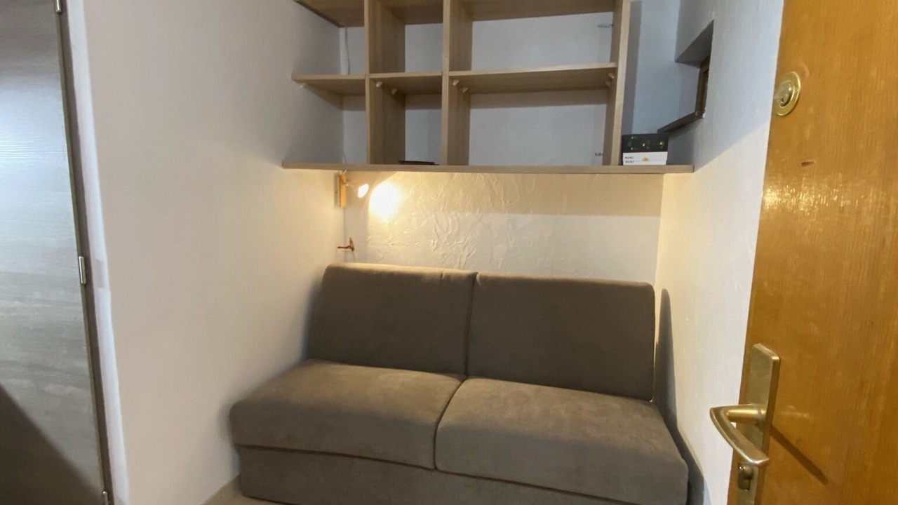 Photo of Livingroom in Peone