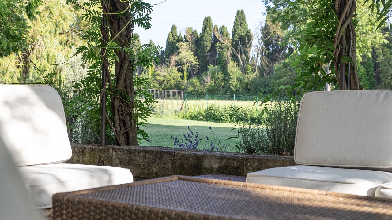 Photo of Patio Balcony in St.-Remy-de-Provence