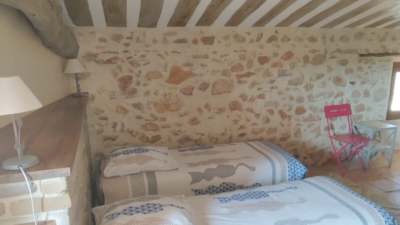 Photo of Bedroom in Montmeyan