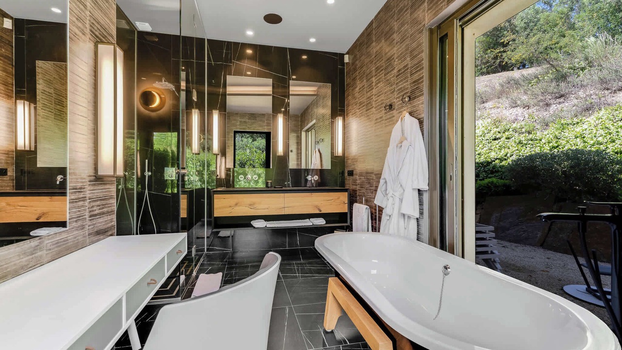 Photo of Bathroom in Ramatuelle