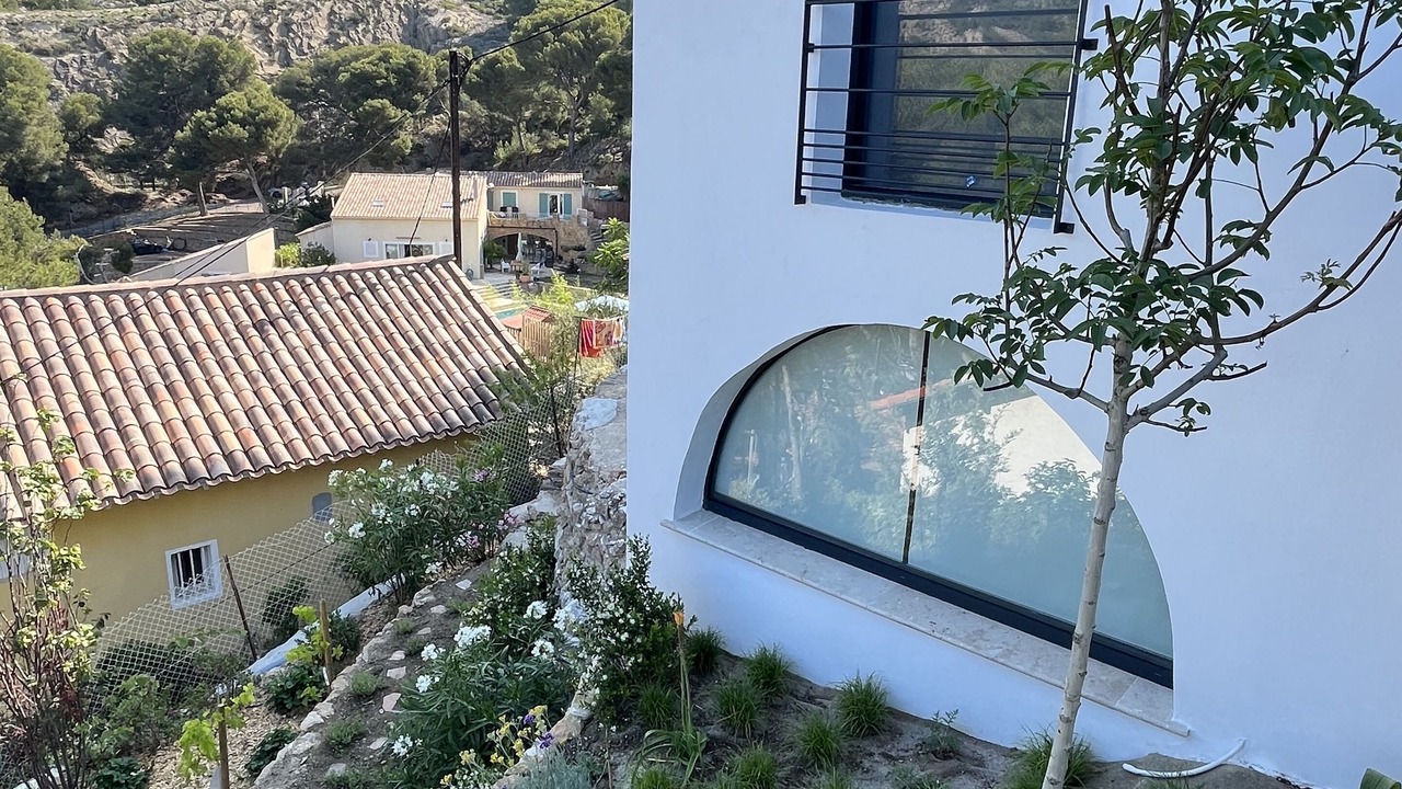 Photo of Outdoor in Ensues-la-Redonne