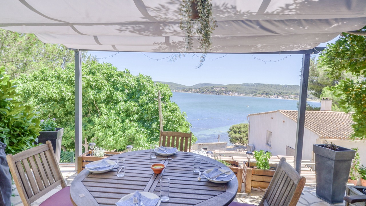 Photo of Outdoor in Istres