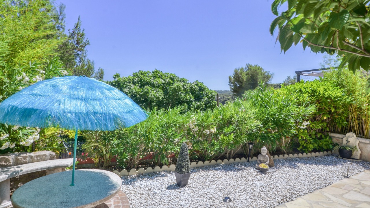 Photo of Outdoor in Istres