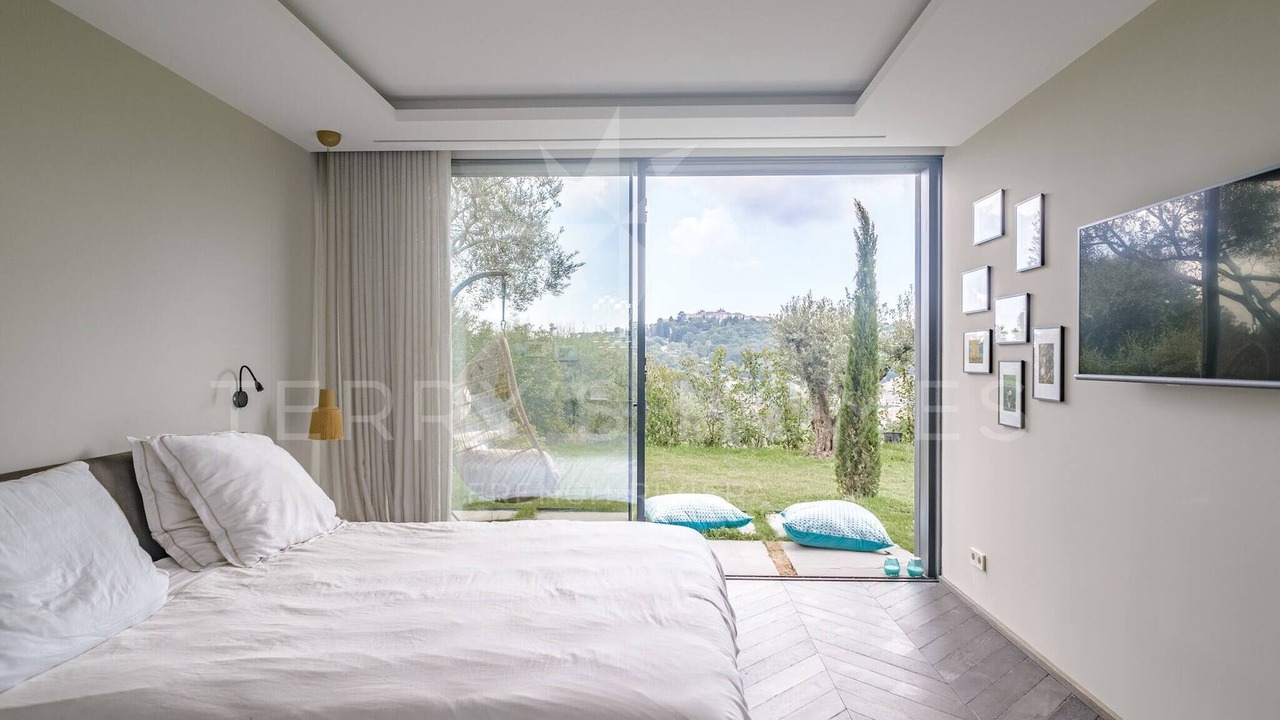Photo of Bedroom in Mougins