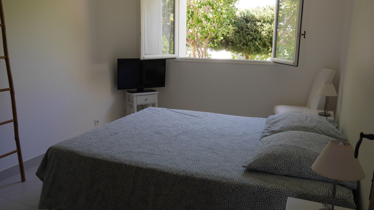 Photo of Bedroom in Carry-le-Rouet