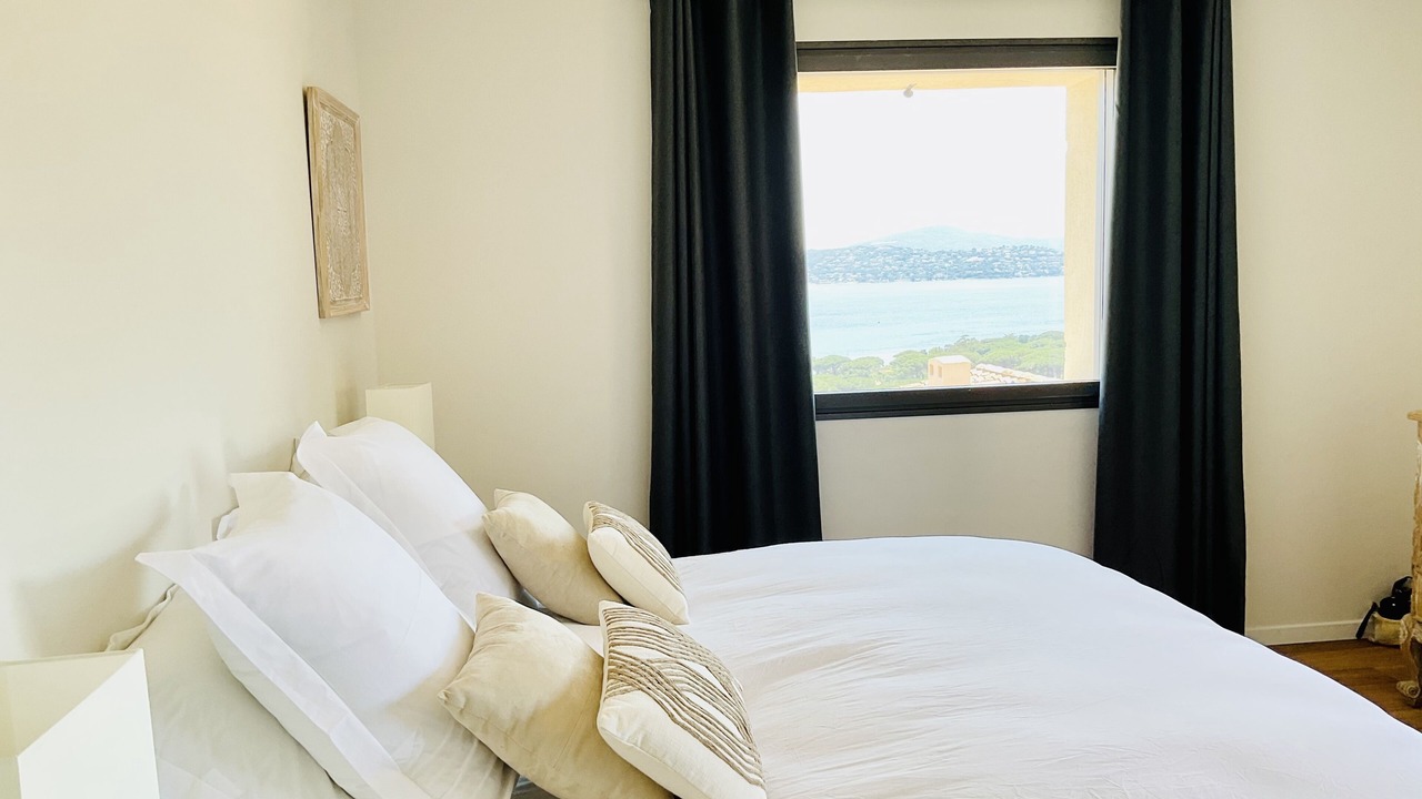 Photo of Bedroom in Guerrevieille