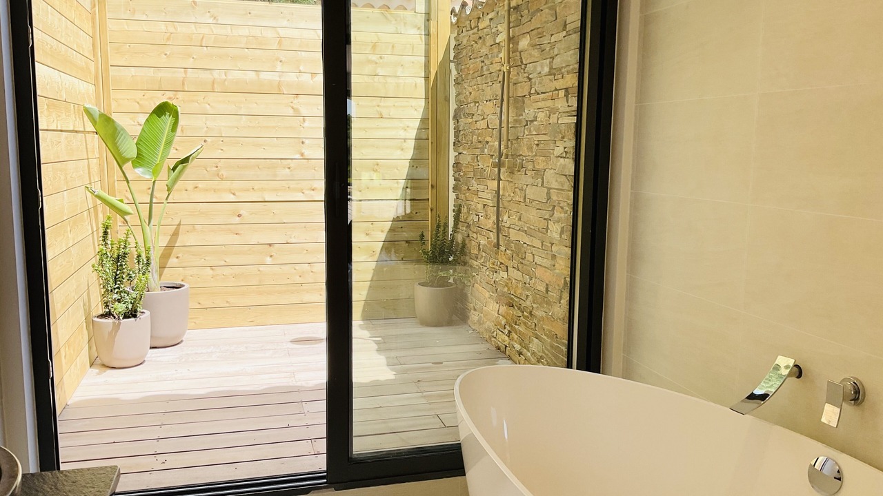 Photo of Bathroom in Guerrevieille