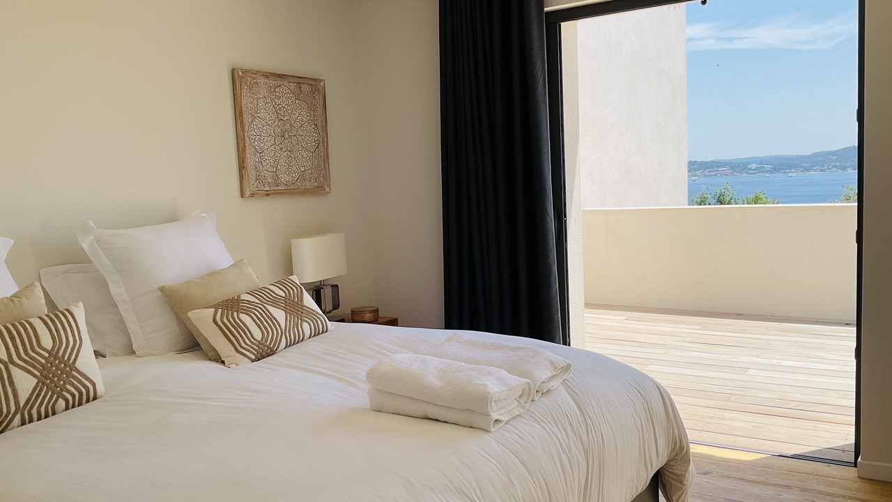 Photo of Bedroom in Guerrevieille