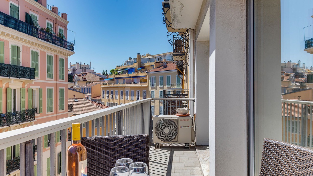 Photo of Outdoor in Carre d'Or