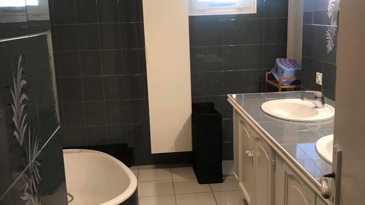 Photo of Bathroom in Aubussargues