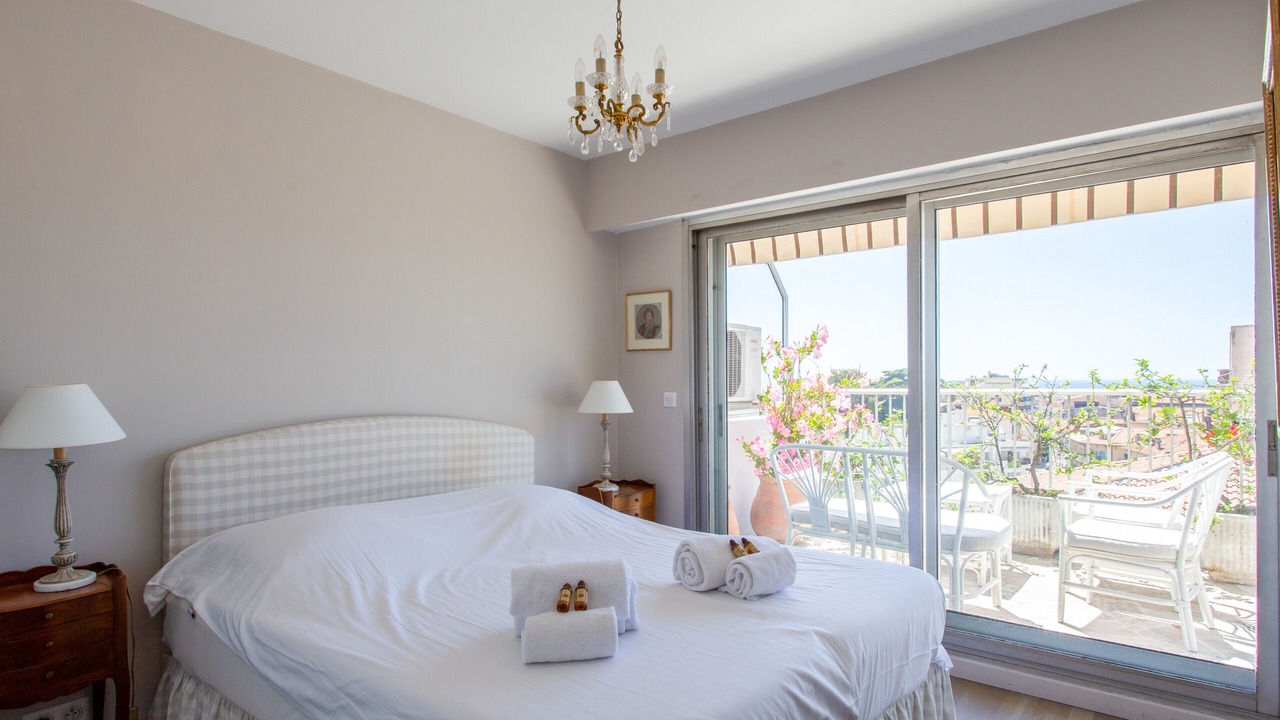 Photo of Bedroom in Carnot